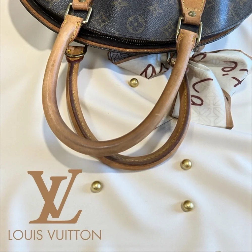 Louis Vuitton Monogram Ellipse Hand Bag with COA, A BEAUTY!